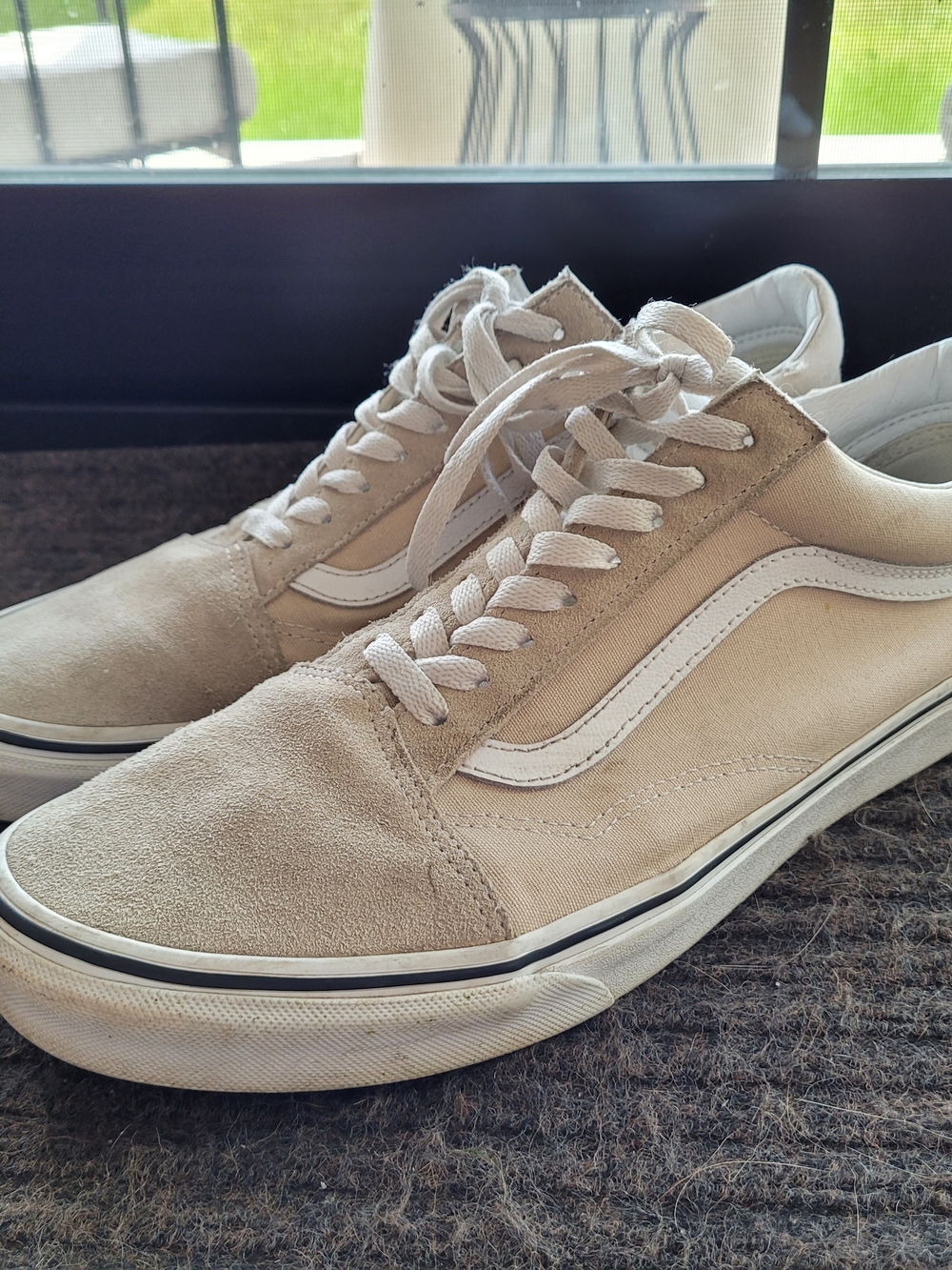 Men's Vans Old Skool Low-Top Sneakers - Beige